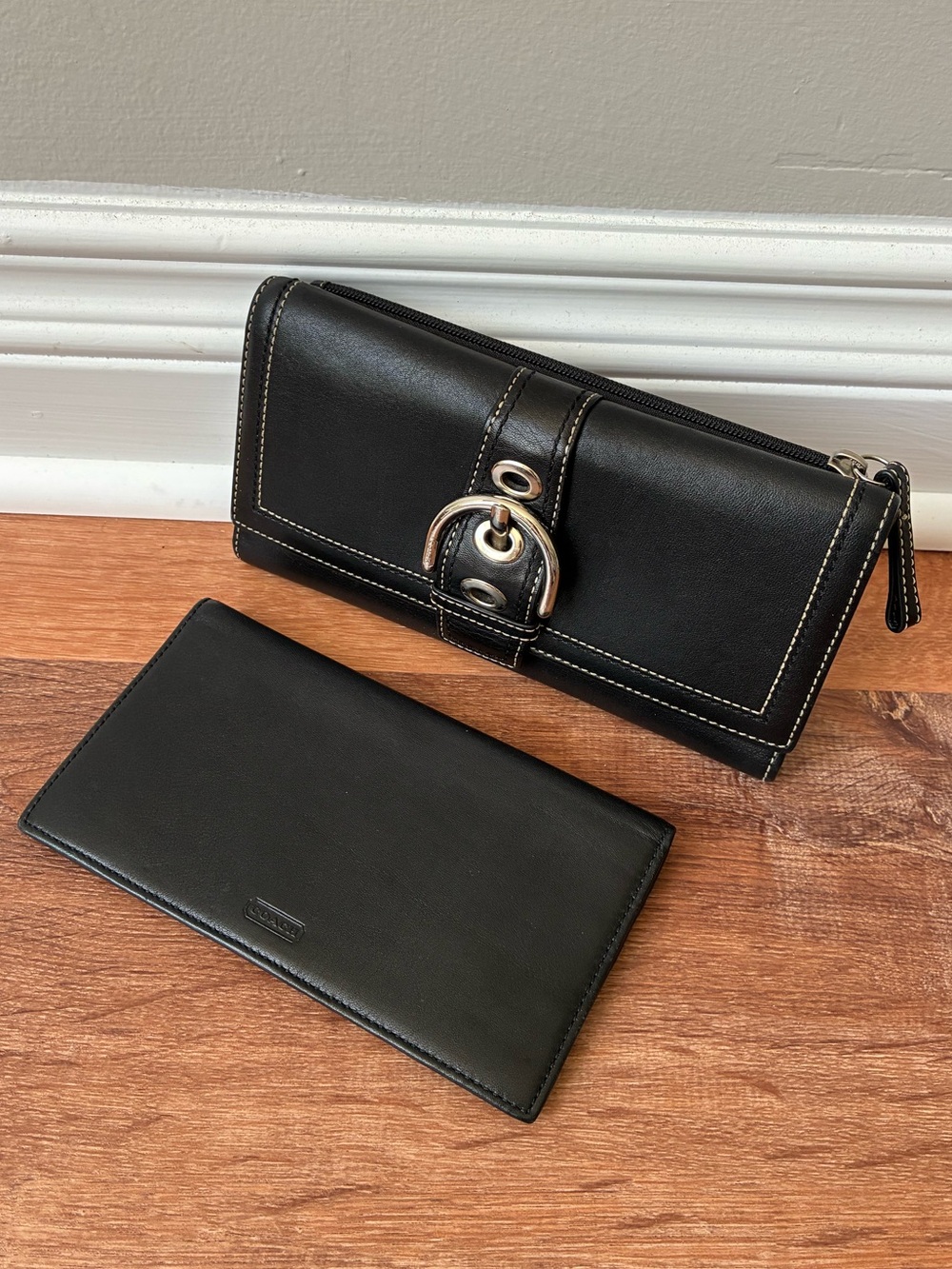 Coach Soho Vintage Buckle Flap Leather Wallet with Checkbook Holder Insert Y2K - Picture 16 of 16